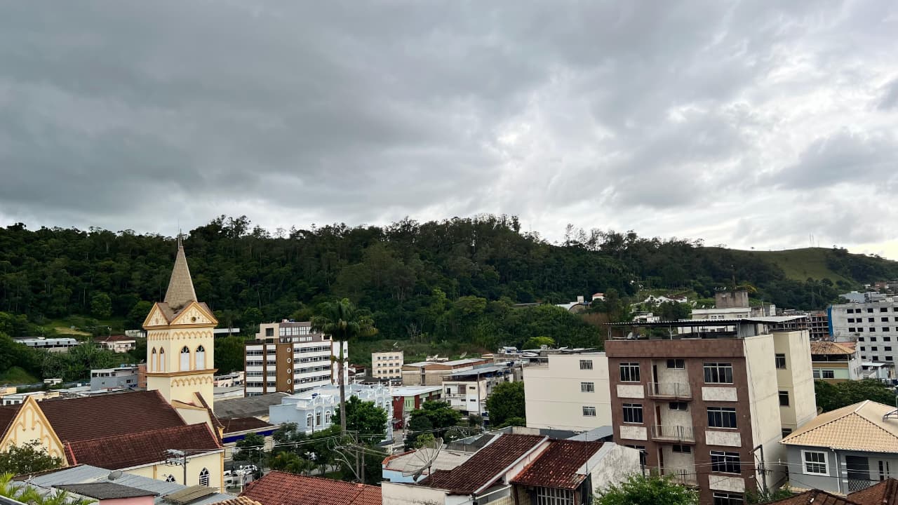Inmet emite alerta de tempestade e chuvas intensas para Santos Dumont nesta sexta-feira
